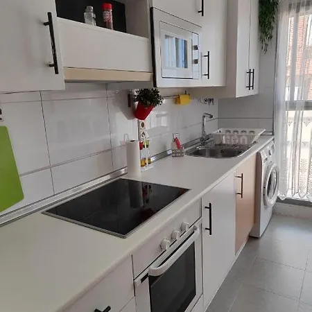 Apartment Parking Gratis, Centrico, Tranquilo Y Todo A Mano